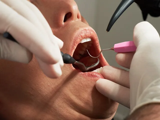 Wpływ nałogów (np. palenie tytoniu) na leczenie ortodontyczne