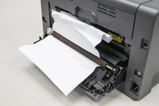 Jak wydrukować etykiety czy naklejki za pomocą drukarki kolorowej.